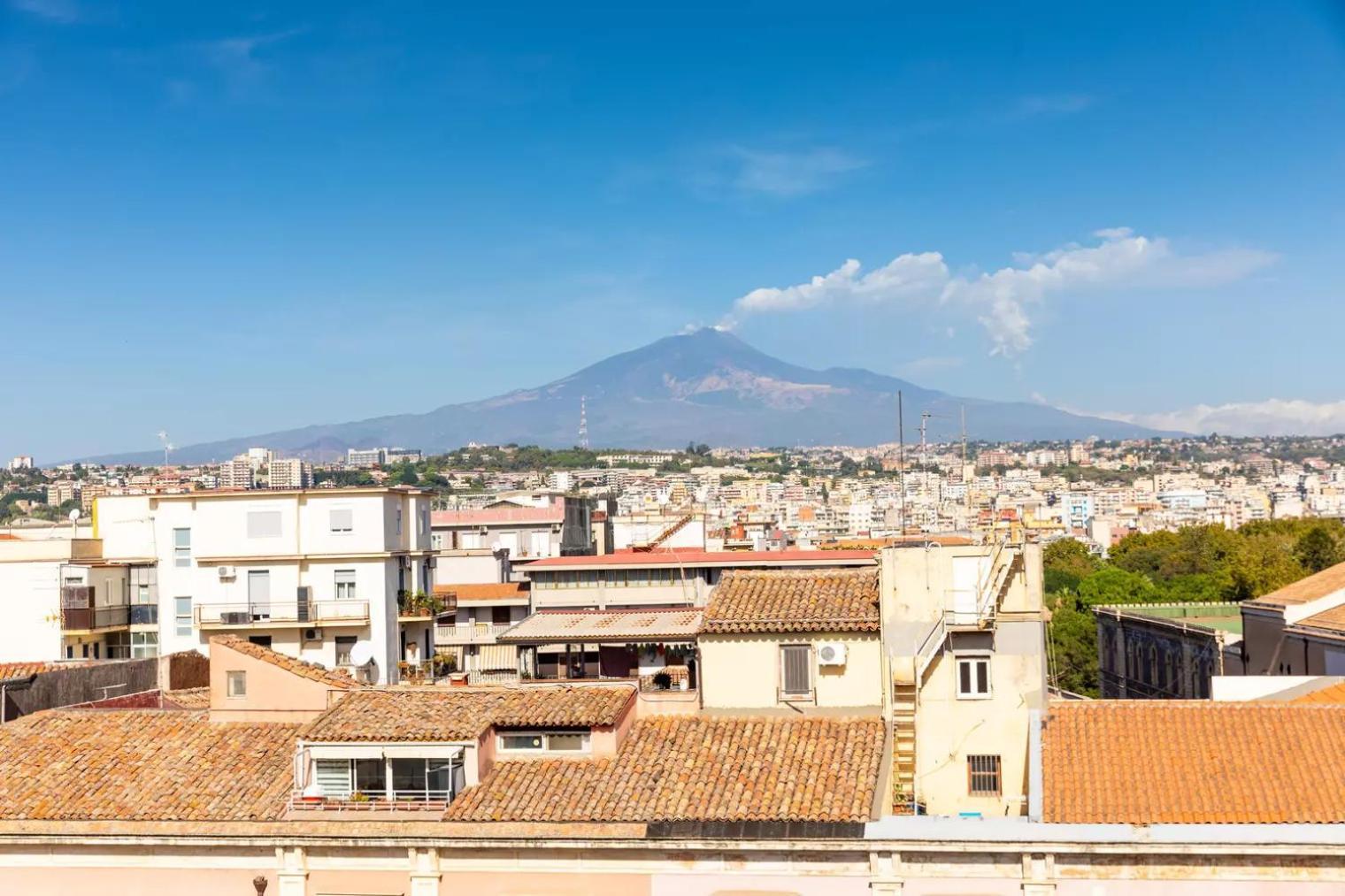 La Terrazza Sul Cielo Apartment Catania Bagian luar foto