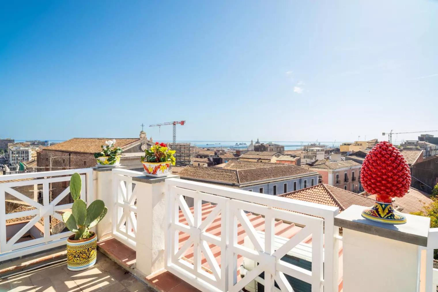 La Terrazza Sul Cielo Apartment Catania Bagian luar foto
