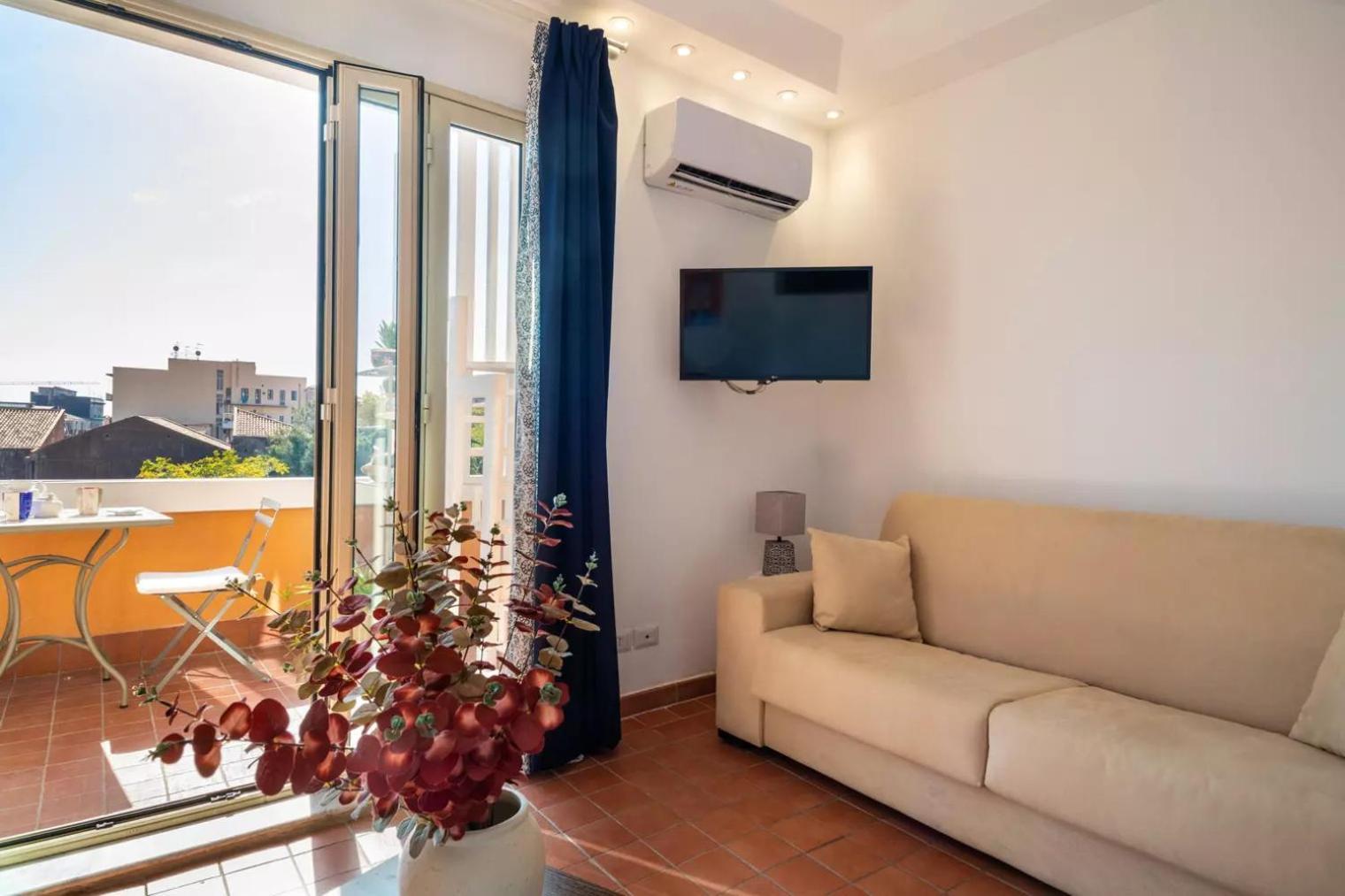 La Terrazza Sul Cielo Apartment Catania Bagian luar foto
