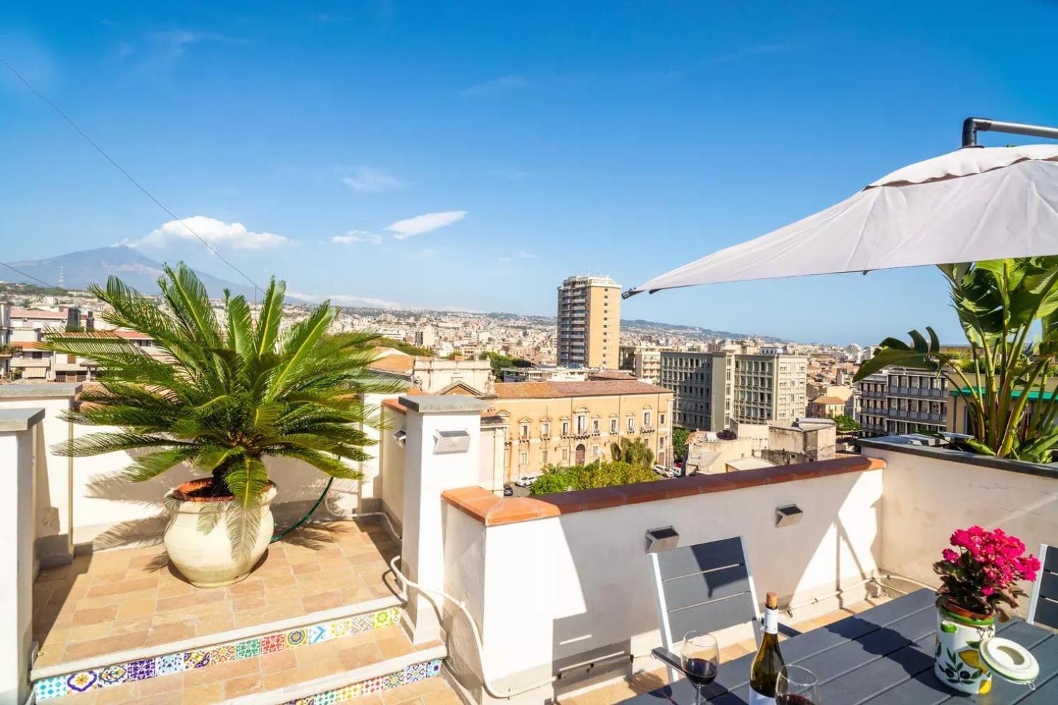 La Terrazza Sul Cielo Apartment Catania Bagian luar foto