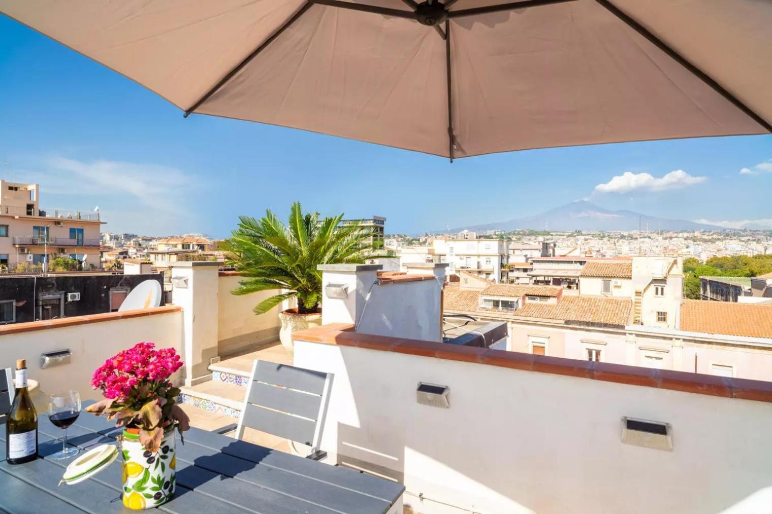 La Terrazza Sul Cielo Apartment Catania Bagian luar foto