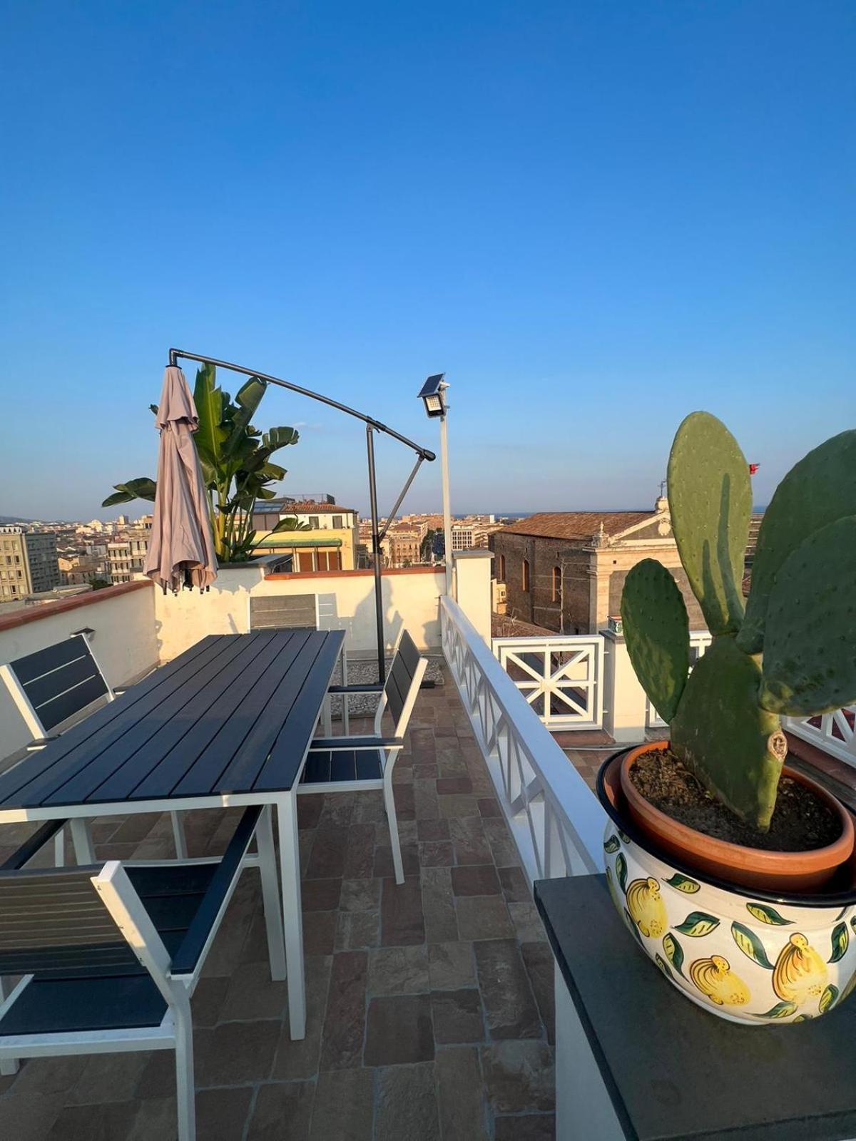 La Terrazza Sul Cielo Apartment Catania Bagian luar foto